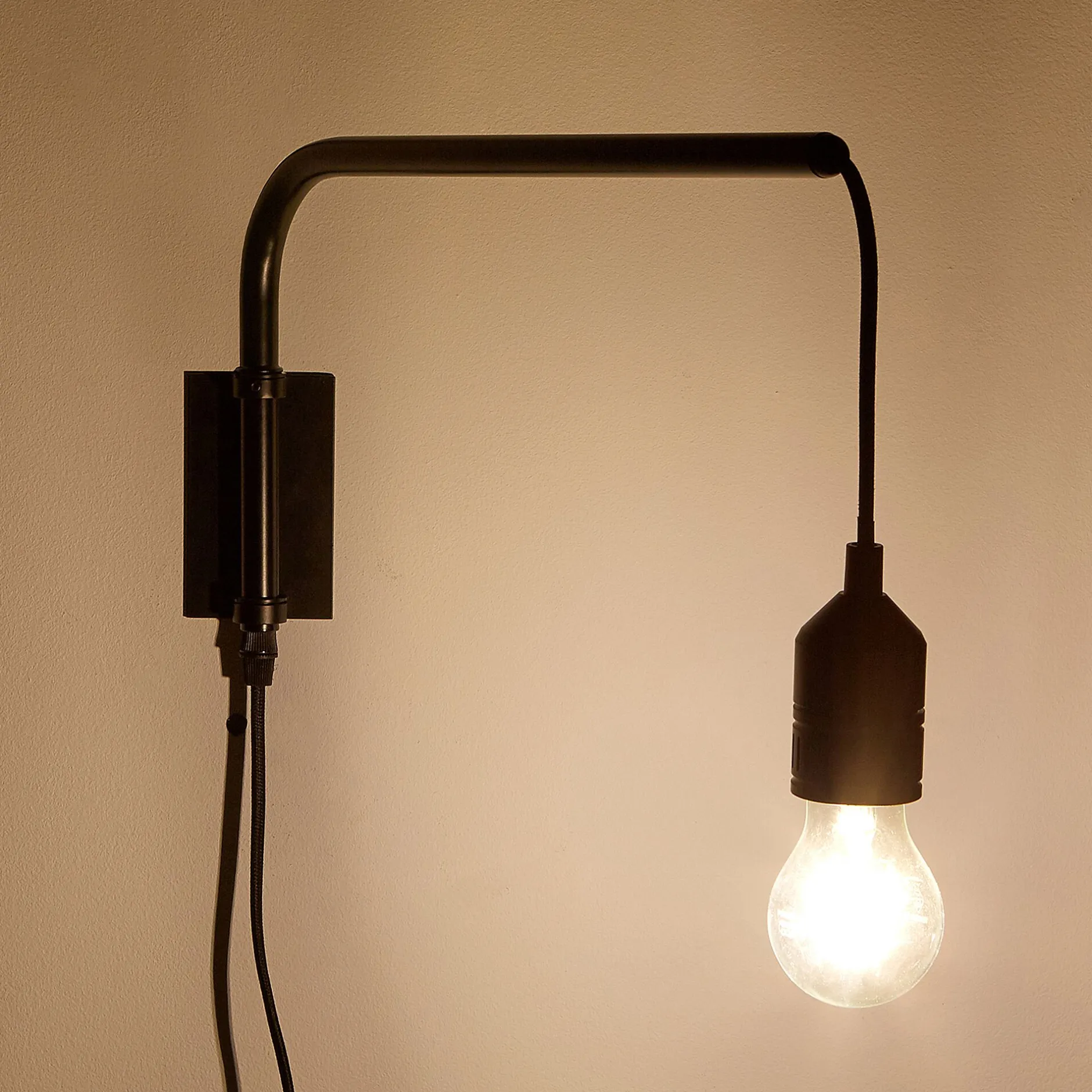 Applique Murale*alinea Applique murale en acier - L42cm Noir