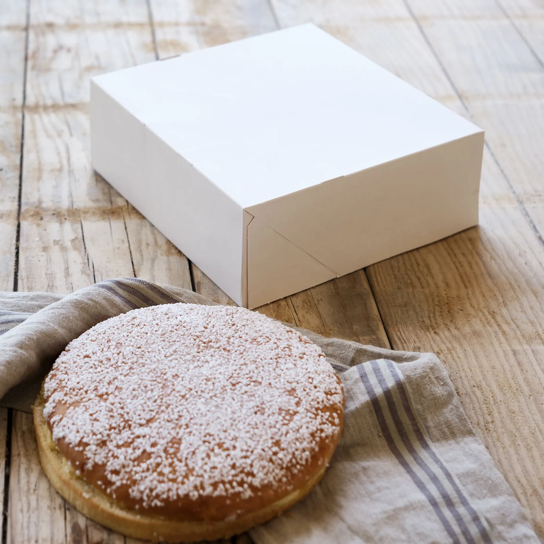 Ustensile Pour Pâtisserie*alinea Boîte pâtissière L26xl26xH10cm - Blanc