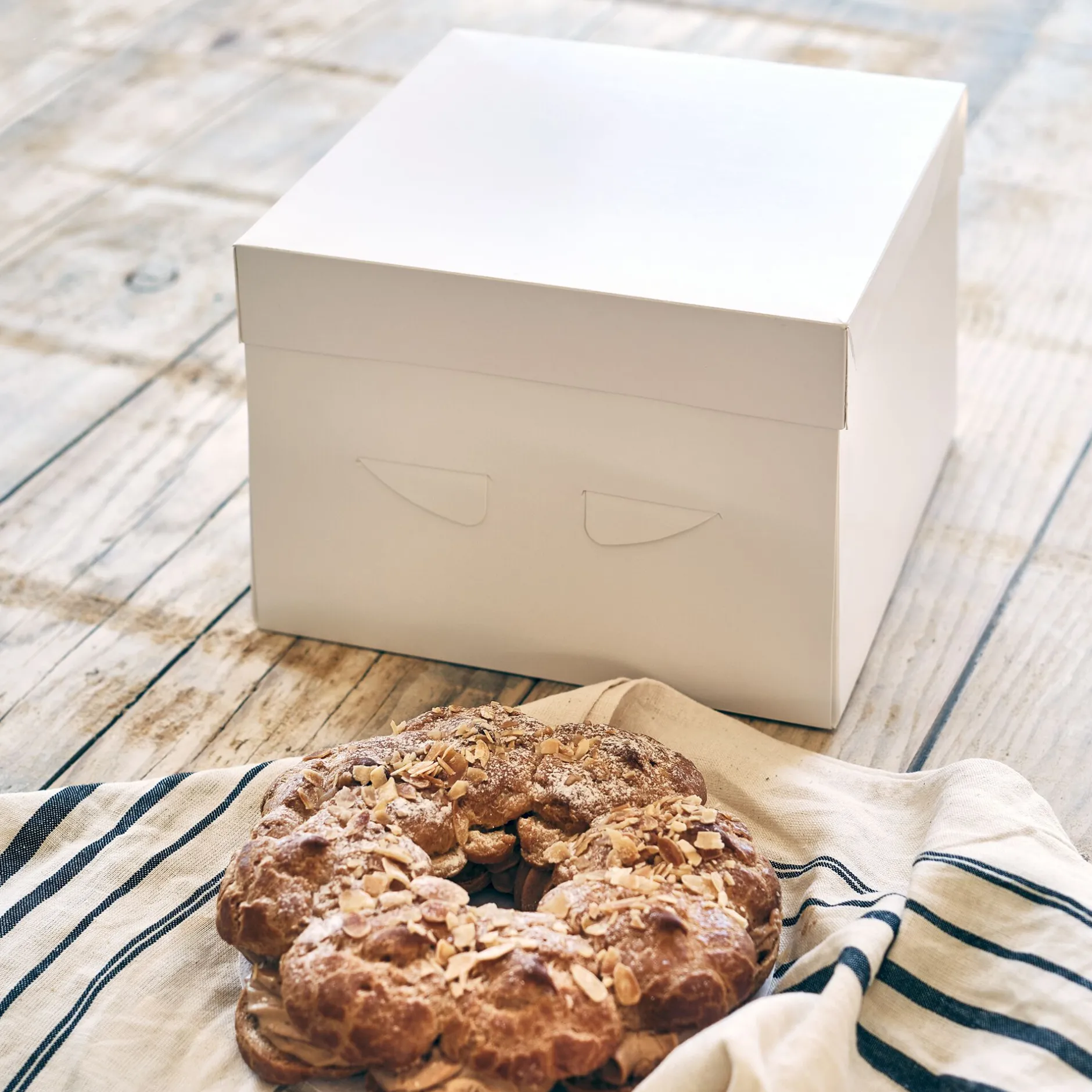 Ustensile Pour Pâtisserie*alinea Boîte pâtissière L25,4xl25,4xH20cm - Blanc