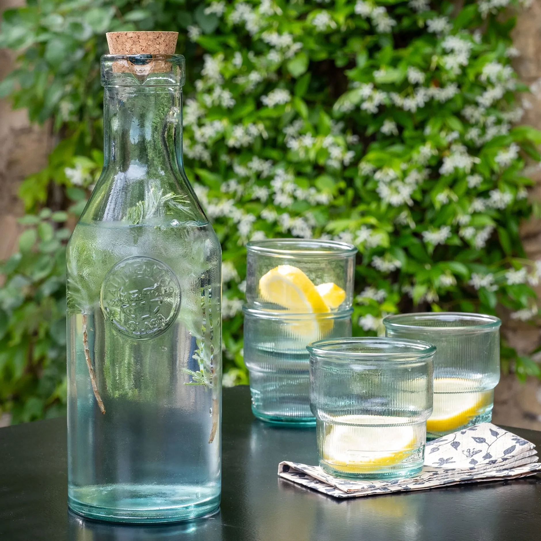 Pichet, Bouteille En Verre Et Carafe*alinea Bouteille en verre 1L - Transparent