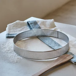 Emporte-Pièce Et Cercle À Pâtisserie|Moule À Gâteau*alinea Cercle de cuisson perforé en inox D24cm - Argenté