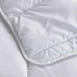 Couette*alinea Couette légère fibres recyclées - 200x200cm Blanc