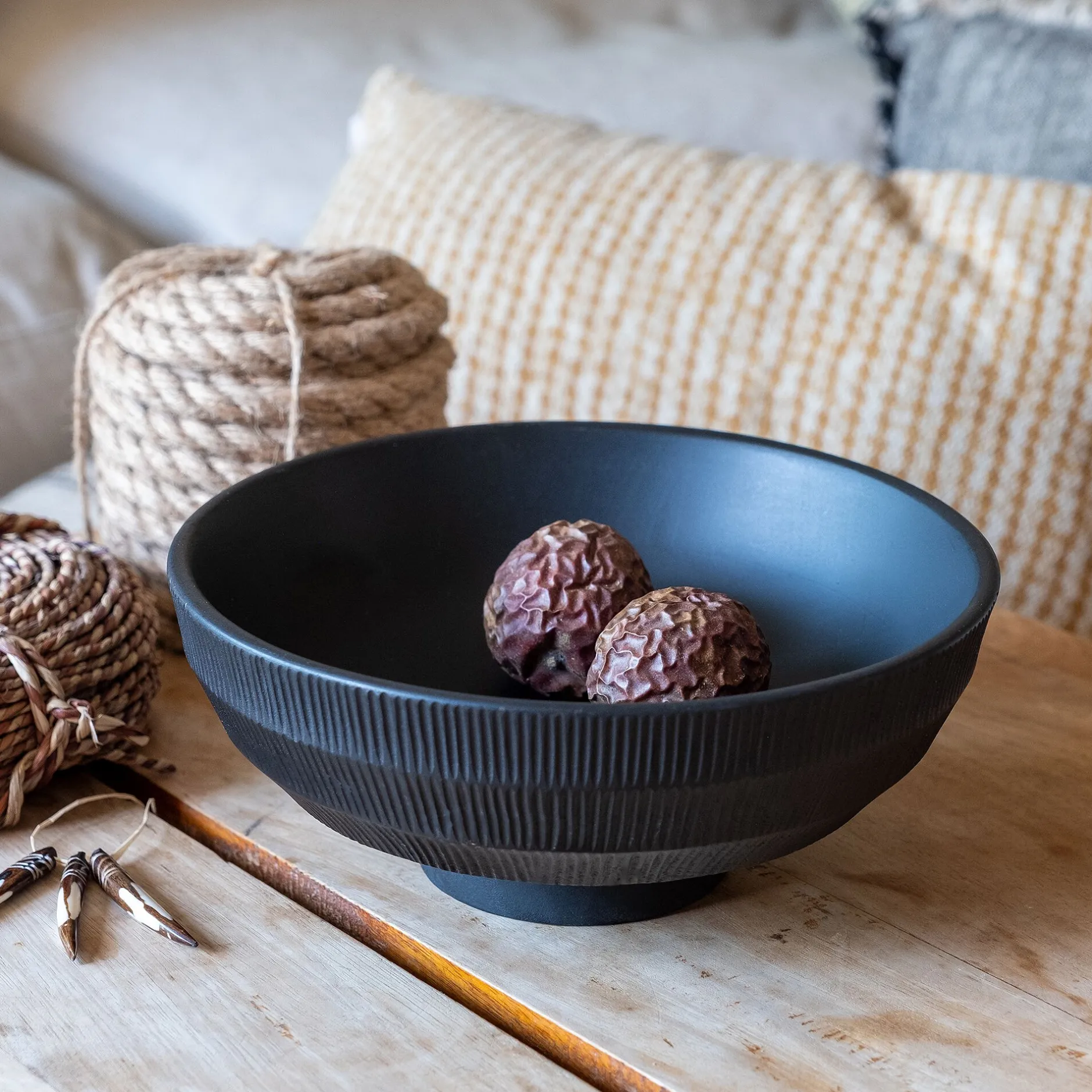 Décoration À Poser*alinea Coupe décorative en bois de manguier D25cm - Noir