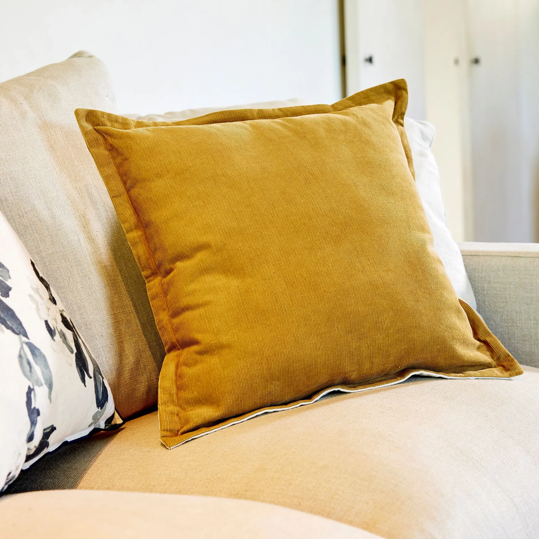 Coussin*alinea Coussin bicolore en velours côtelé 45x45cm - sable Beige