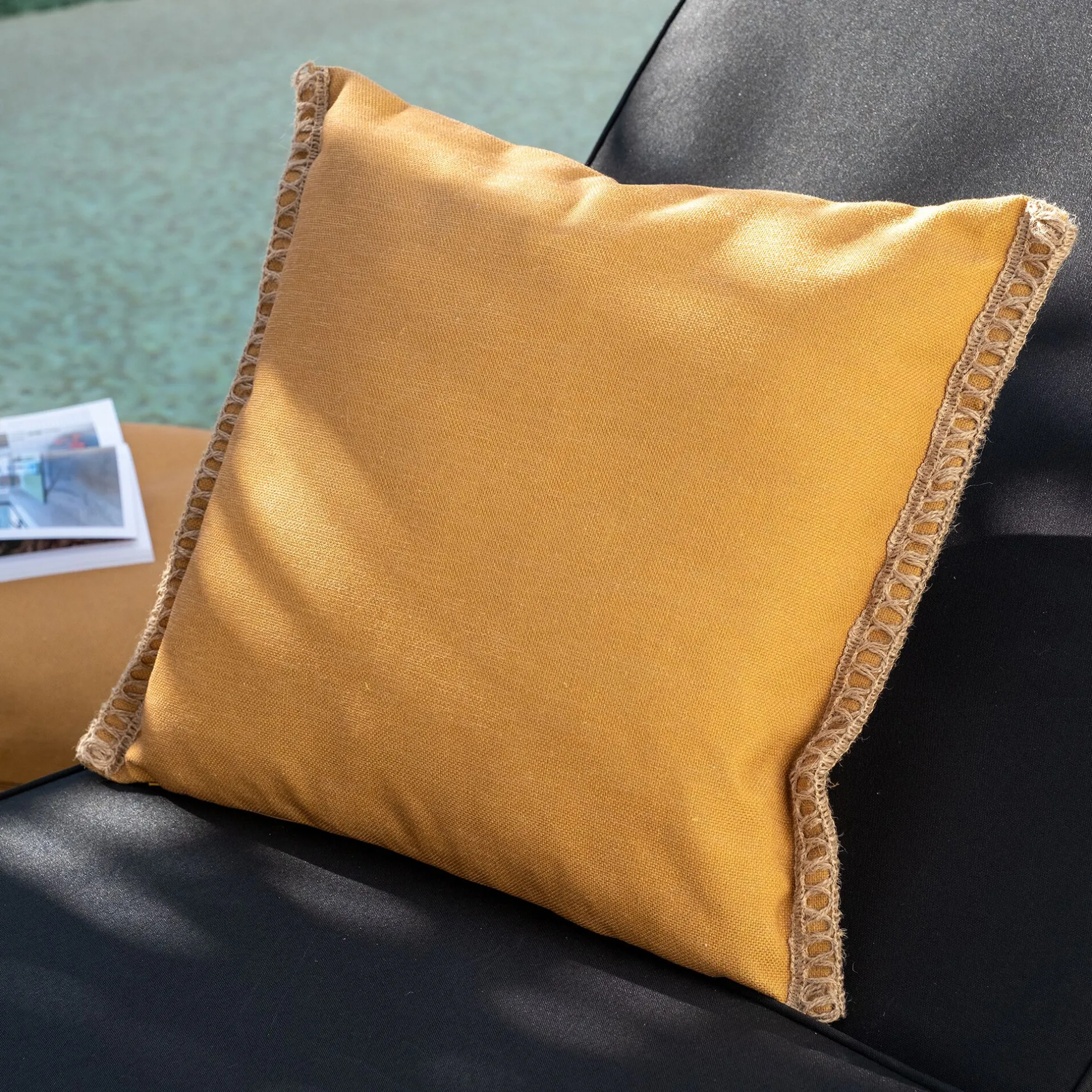 Coussin Exterieur*alinea Coussin de jardin brodé en tissu - Jaune argan