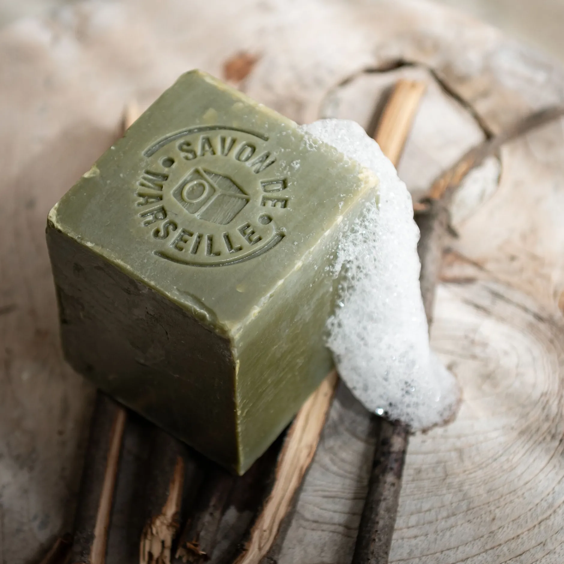 Cosmétique|Accessoire De Salle De Bain*alinea Cube savon de Marseille 300gr - Vert