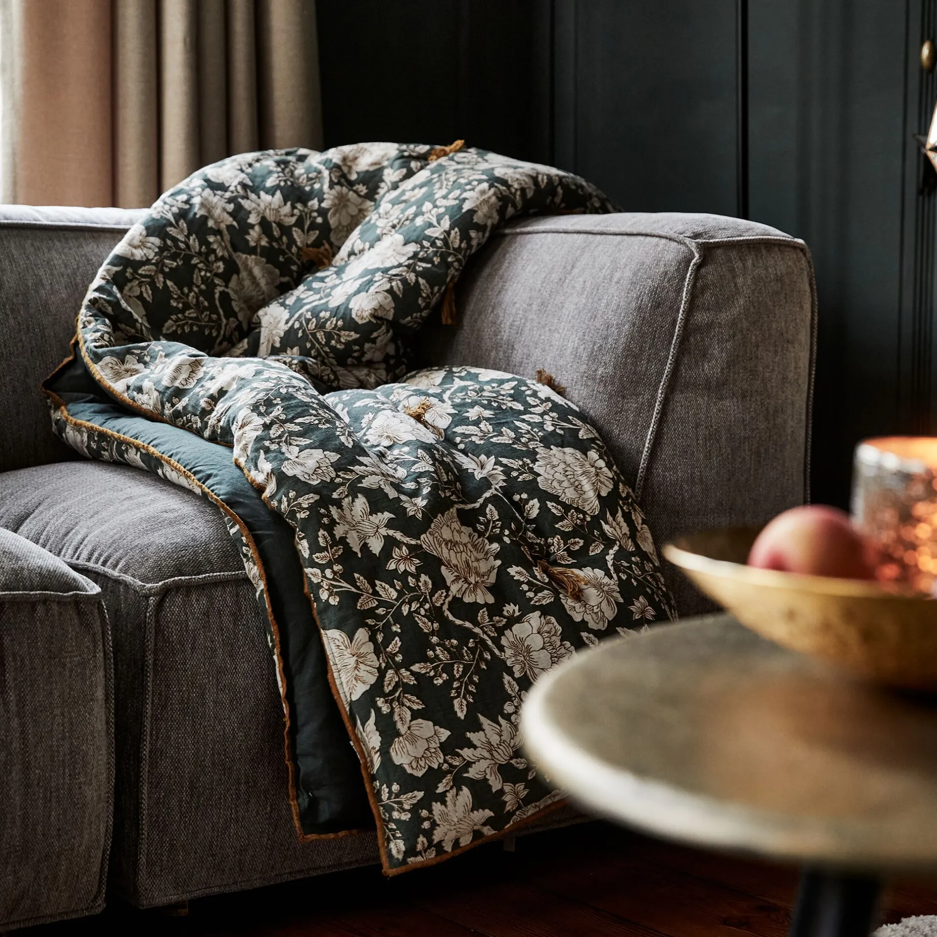 Couvre-Lit*alinea Édredon à motif shankar en lin et coton 100x180cm piquage pompons double faces - Vert