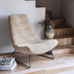 Fauteuil*alinea Fauteuil incurvé en tissu et métal - Beige