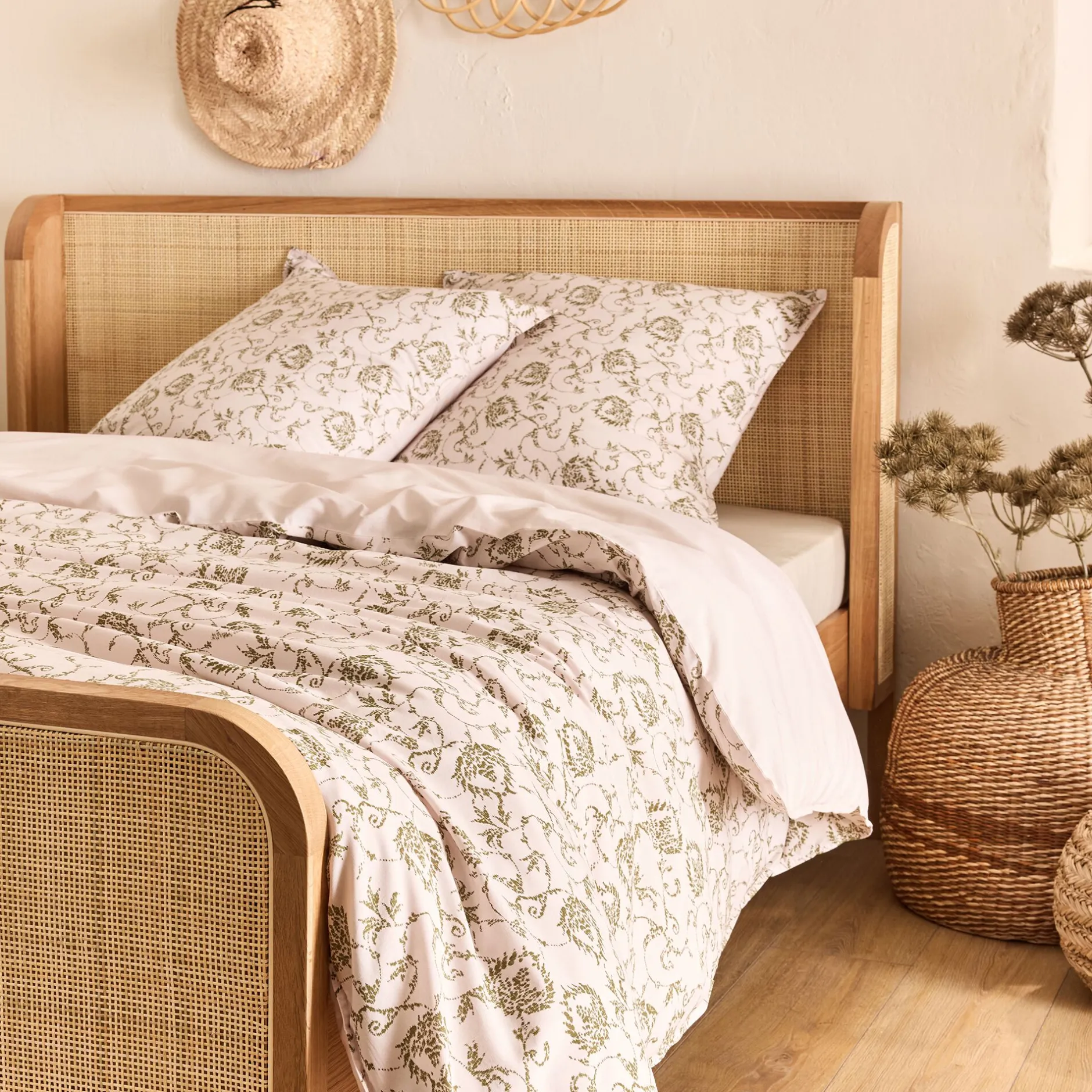 Parure De Lit*alinea Housse de couette 240x220cm et 2 taies d'oreiller 63x63cm en coton motif baroque - Blanc