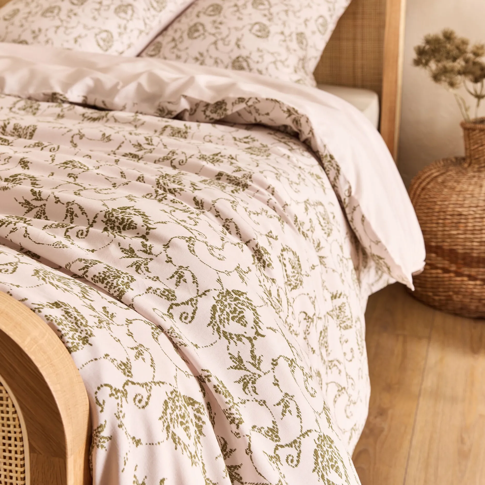 Parure De Lit*alinea Housse de couette 240x220cm et 2 taies d'oreiller 63x63cm en coton motif baroque - Blanc