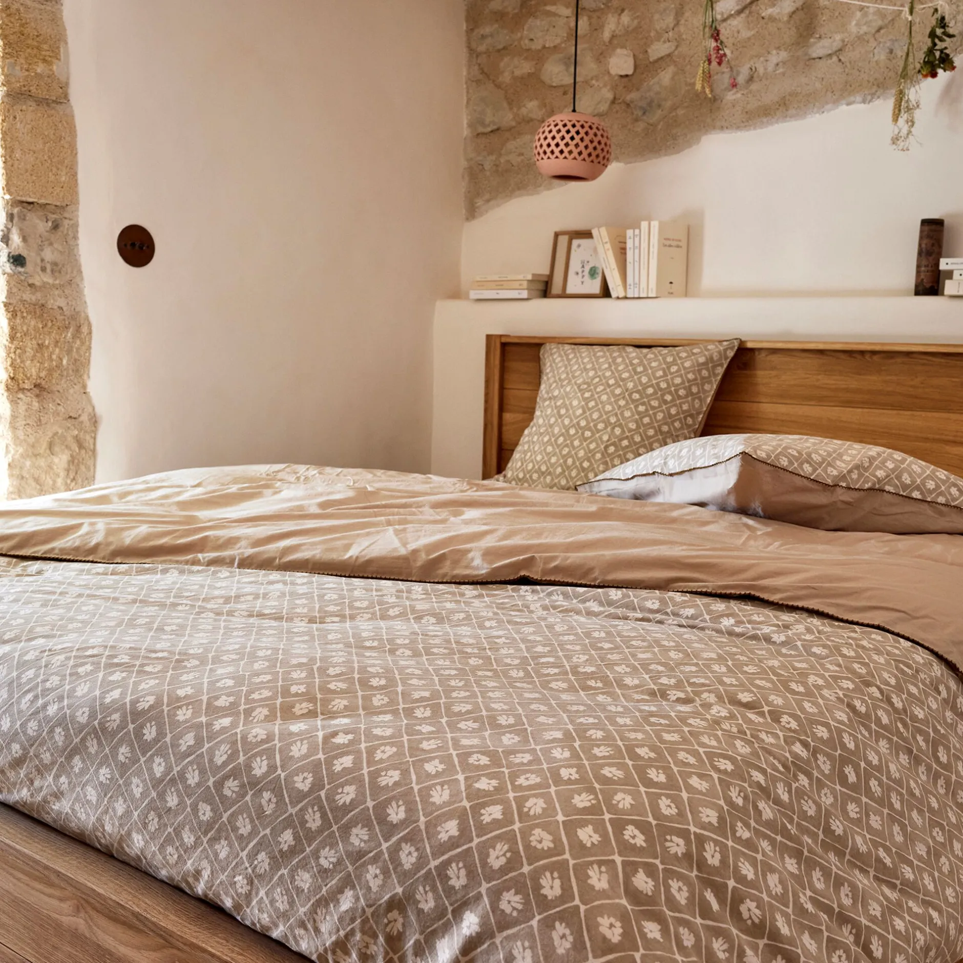 Parure De Lit*alinea Housse de couette 260x240cm et 2 taies d'oreiller 63x63cm en coton lavé - Beige