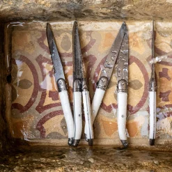 Couvert De Table*alinea Lot de 6 couteaux à steak en inox - Blanc