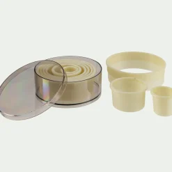 Ustensile Pour Pâtisserie*alinea Lot de 9 découpoirs ronds lisses assortis - Blanc