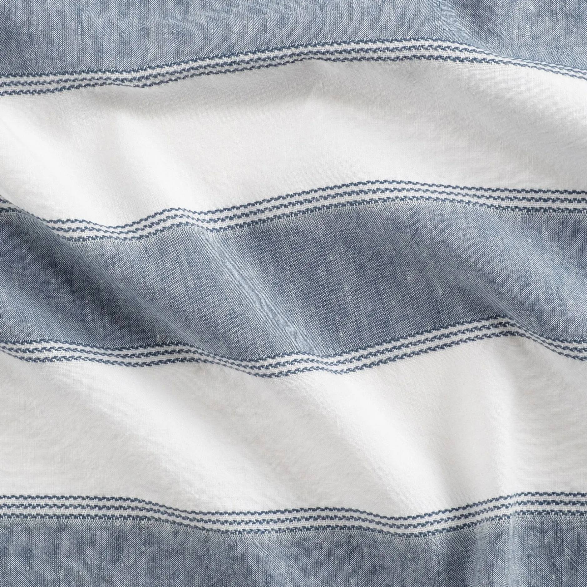 Nappe*alinea Nappe à rayures bleues en lin et coton 150x250cm - Blanc