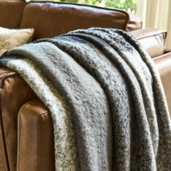 Plaid*alinea Plaid à carreaux en acrylique 130x170cm - et blanc Noir