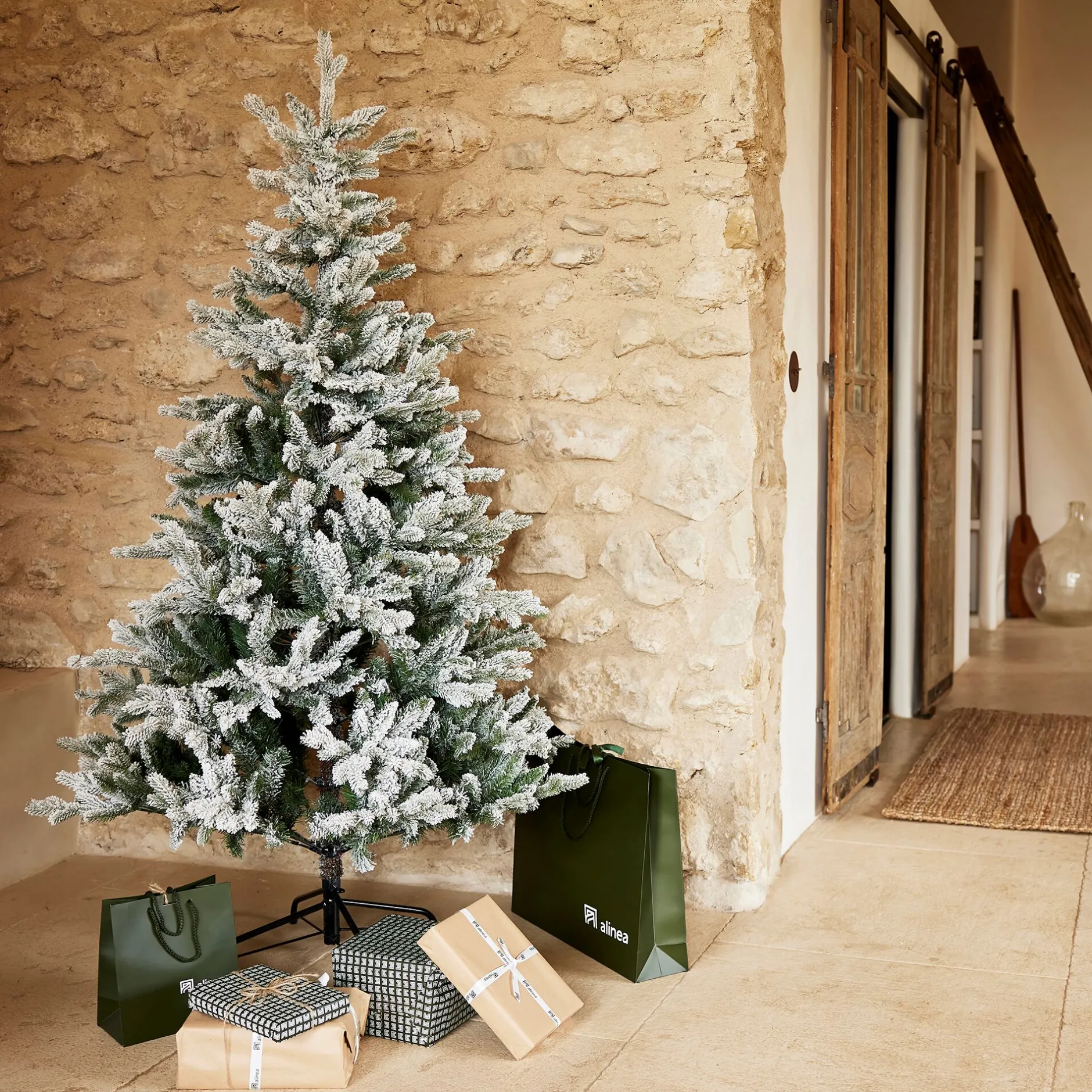 Grand Sapin De Noël*alinea Sapin de Noël artificiel D112xH180cm - Blanc
