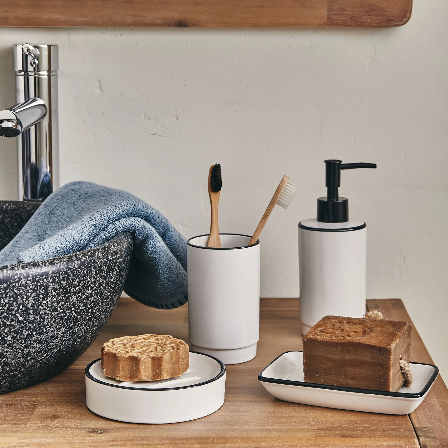 Set De Salle De Bain|Accessoire De Salle De Bain*alinea Set de salle de bain en grès - noir et Blanc