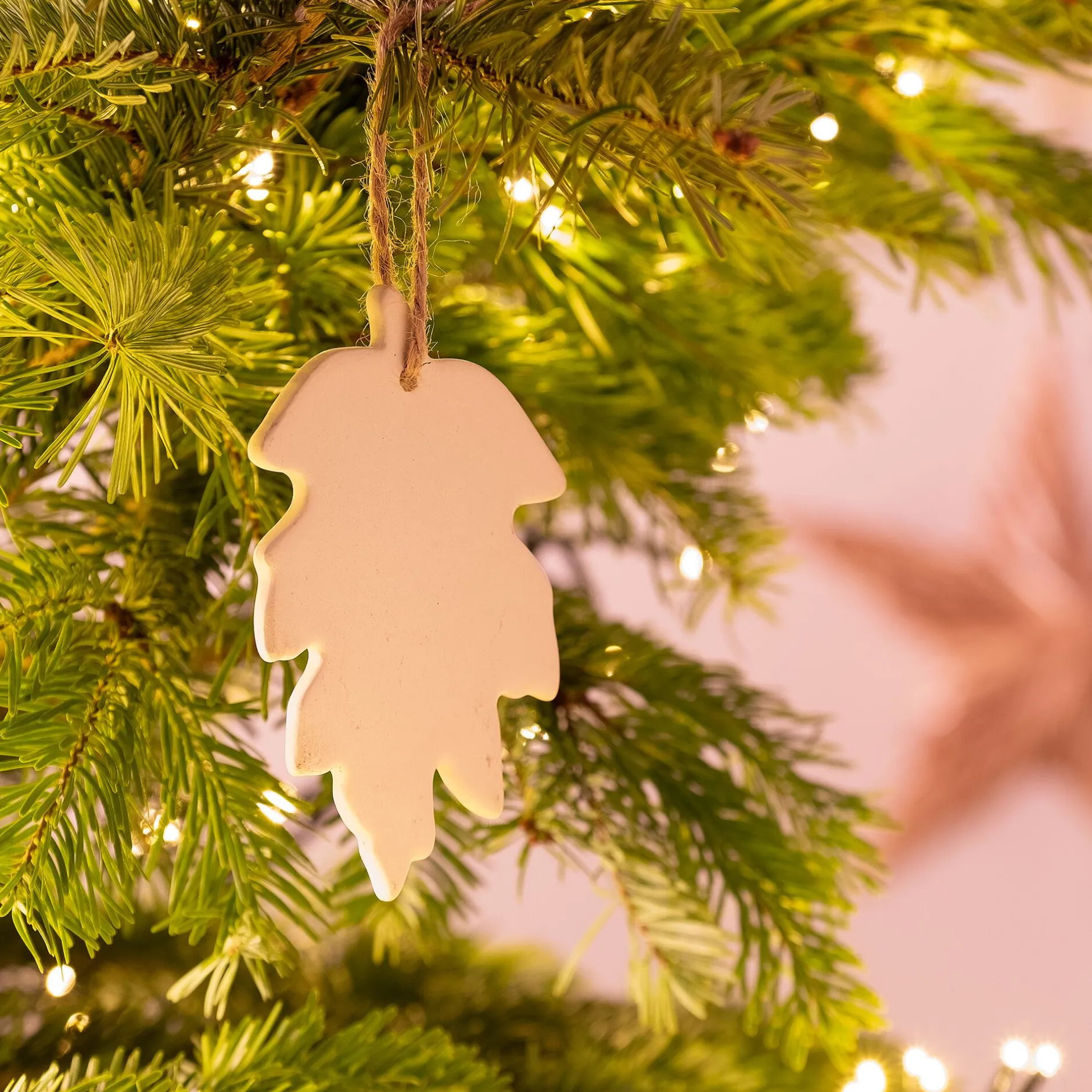 Suspension De Noël*alinea Suspension de Noël feuille en grès H11,43cm - Blanc