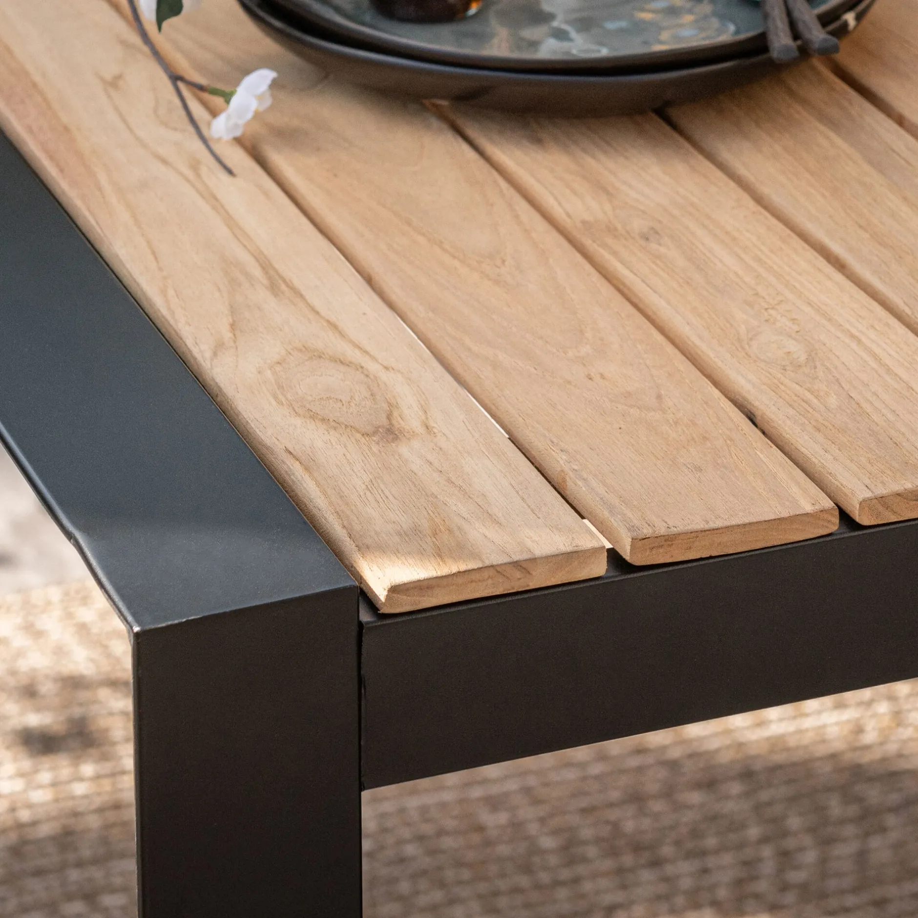 Table De Jardin*alinea Table de repas jardin en teck recyclé et aluminium - (8 places) Noir